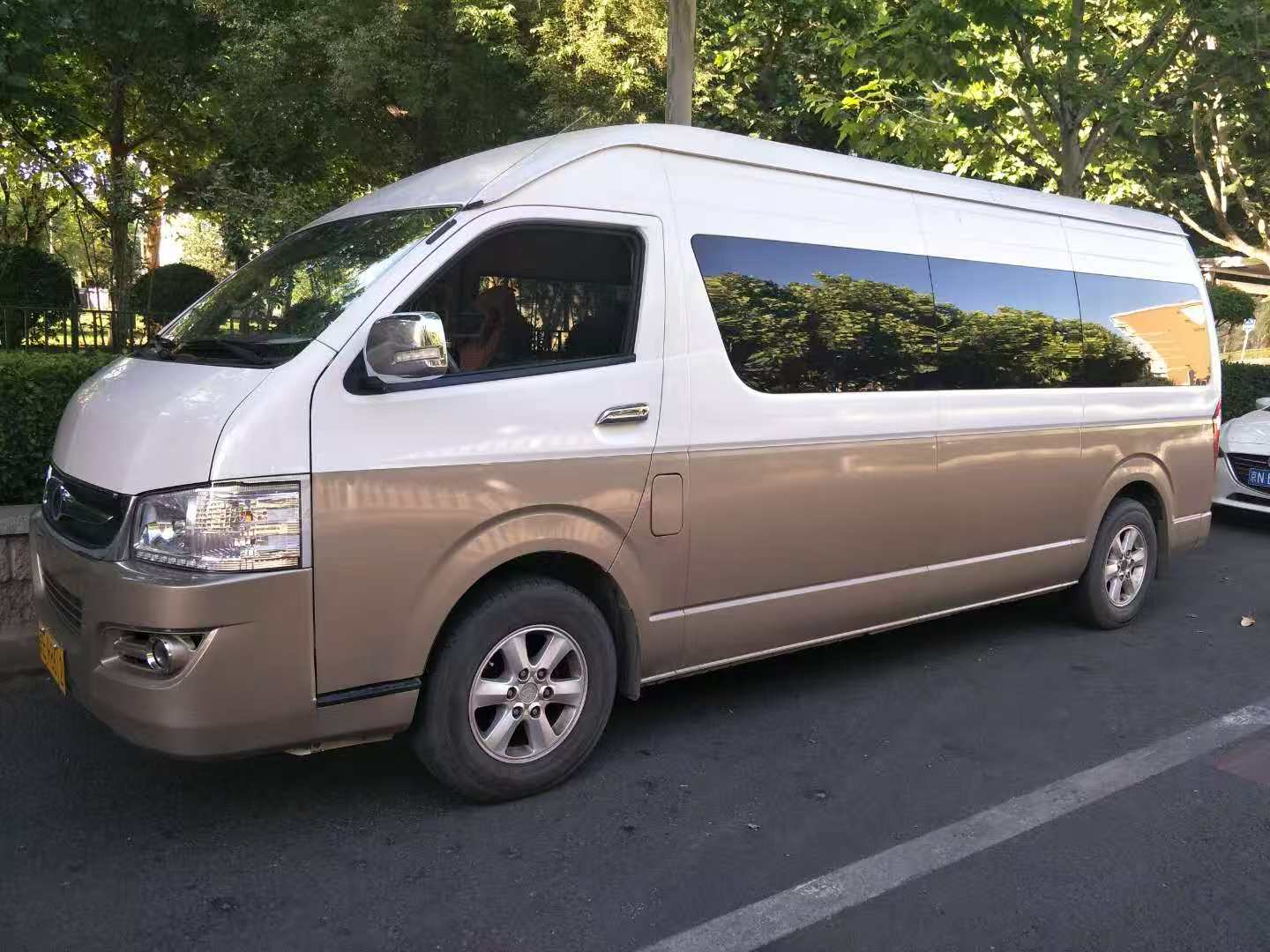北京商务租车-北京豪华中巴车租赁