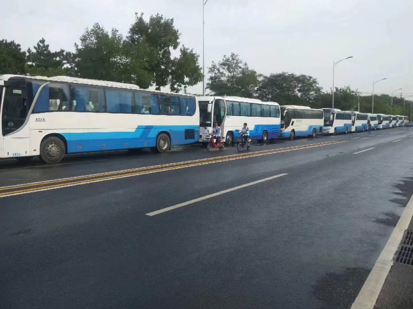 北京紫艳茹源班车租赁公司始终将客户满意度放在首位
